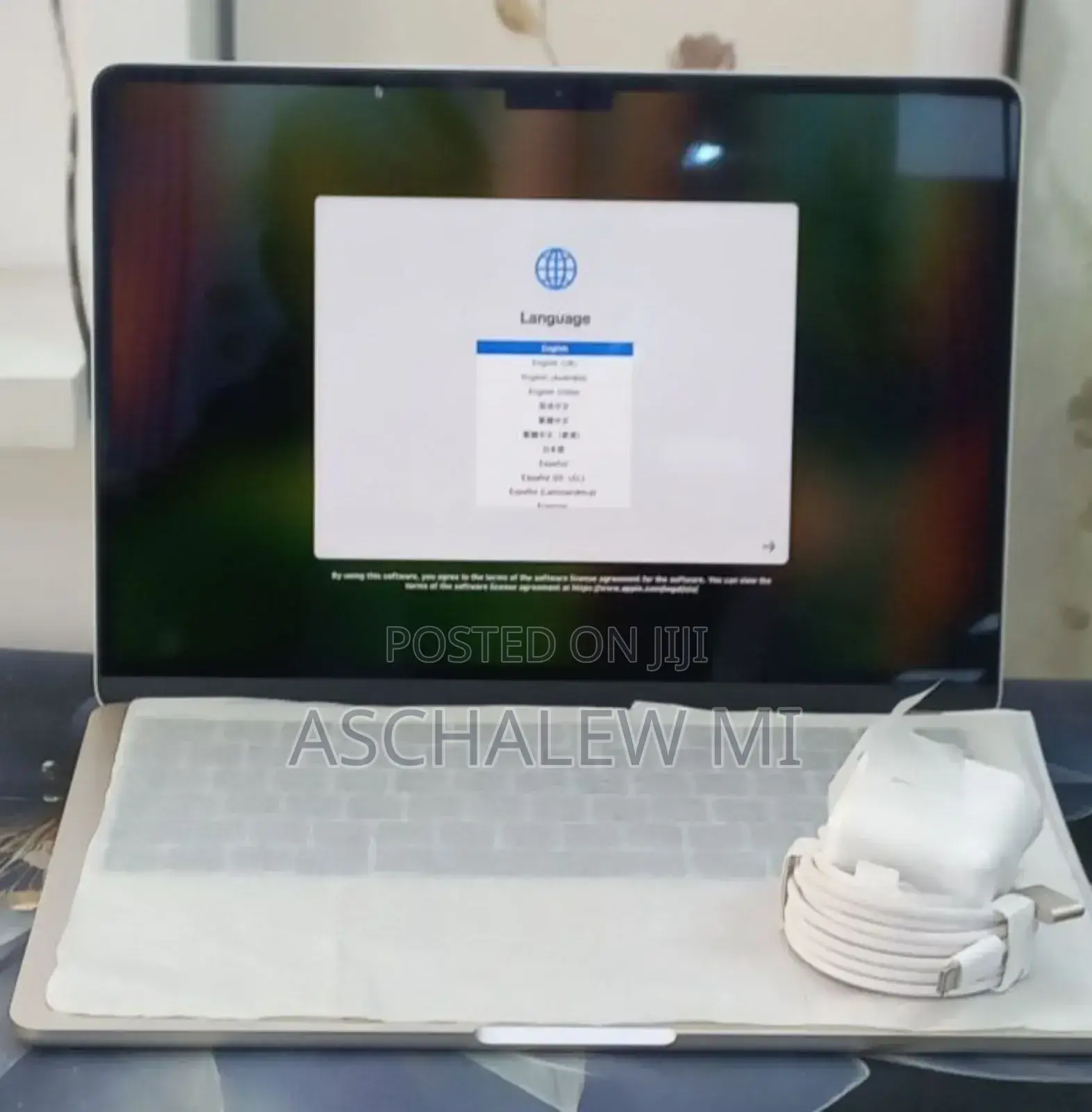 New Laptop Apple MacBook Air 2025 M4 13-Inch 16GB Apple M4 SSD 256GB