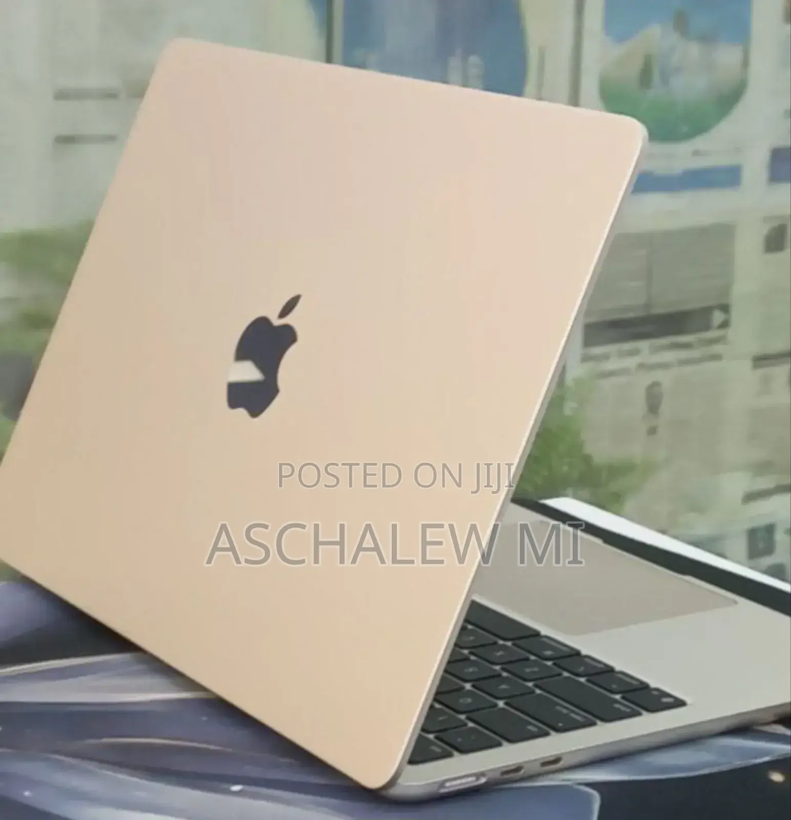New Laptop Apple MacBook Air 2025 M4 13-Inch 16GB Apple M4 SSD 256GB