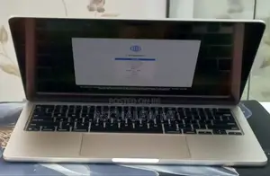 New Laptop Apple MacBook Air 2025 M4 13-Inch 16GB Apple M4 SSD 256GB