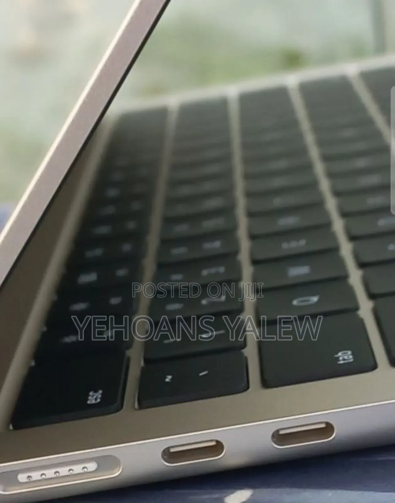 New Laptop Apple MacBook Pro 2024 M4 14-Inch 8GB Apple M4 SSD 256GB