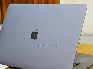 New Laptop Apple MacBook Pro 2019 16GB Intel Core I7 SSD 512GB