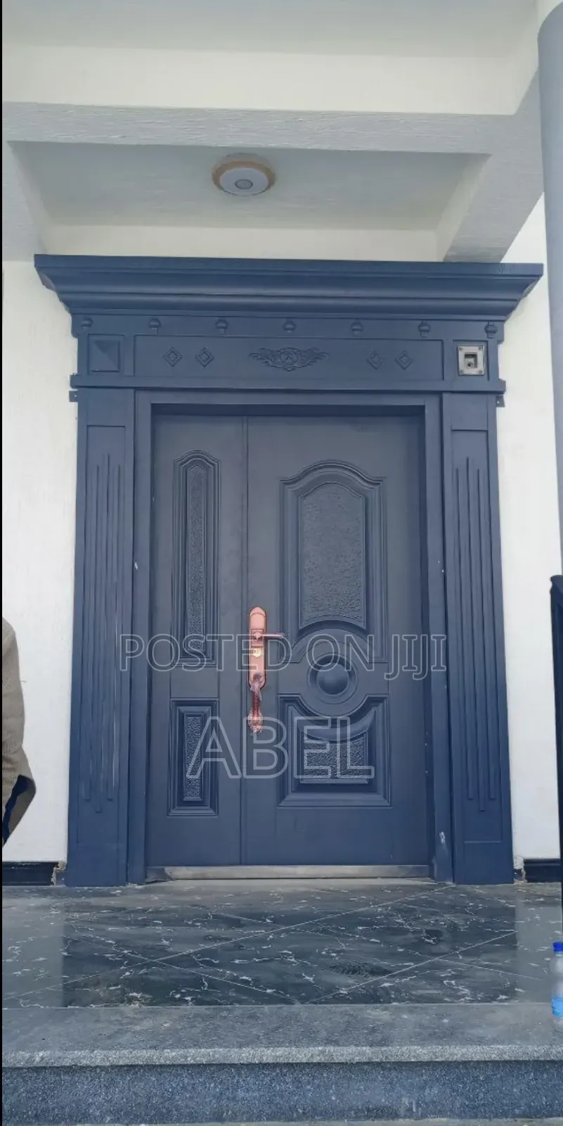 ሴኪዪሪቲ አብረት በር Victor