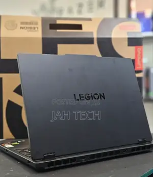 New Laptop Lenovo Legion 5 16GB AMD Ryzen 7 SSD 512GB