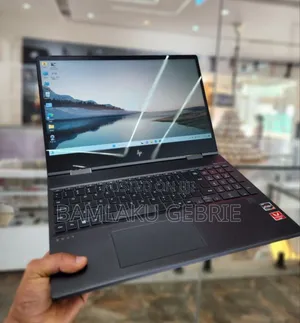 New Laptop HP Envy X360 8GB AMD Ryzen 7 SSD 256GB