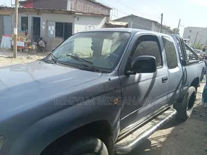 Toyota Land Cruiser 2000 Blue