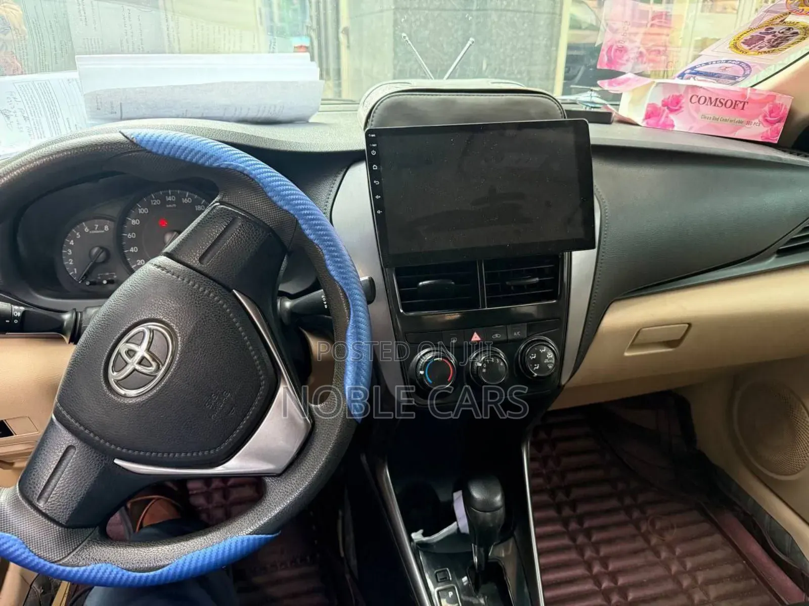 Toyota Yaris 2021 Gray