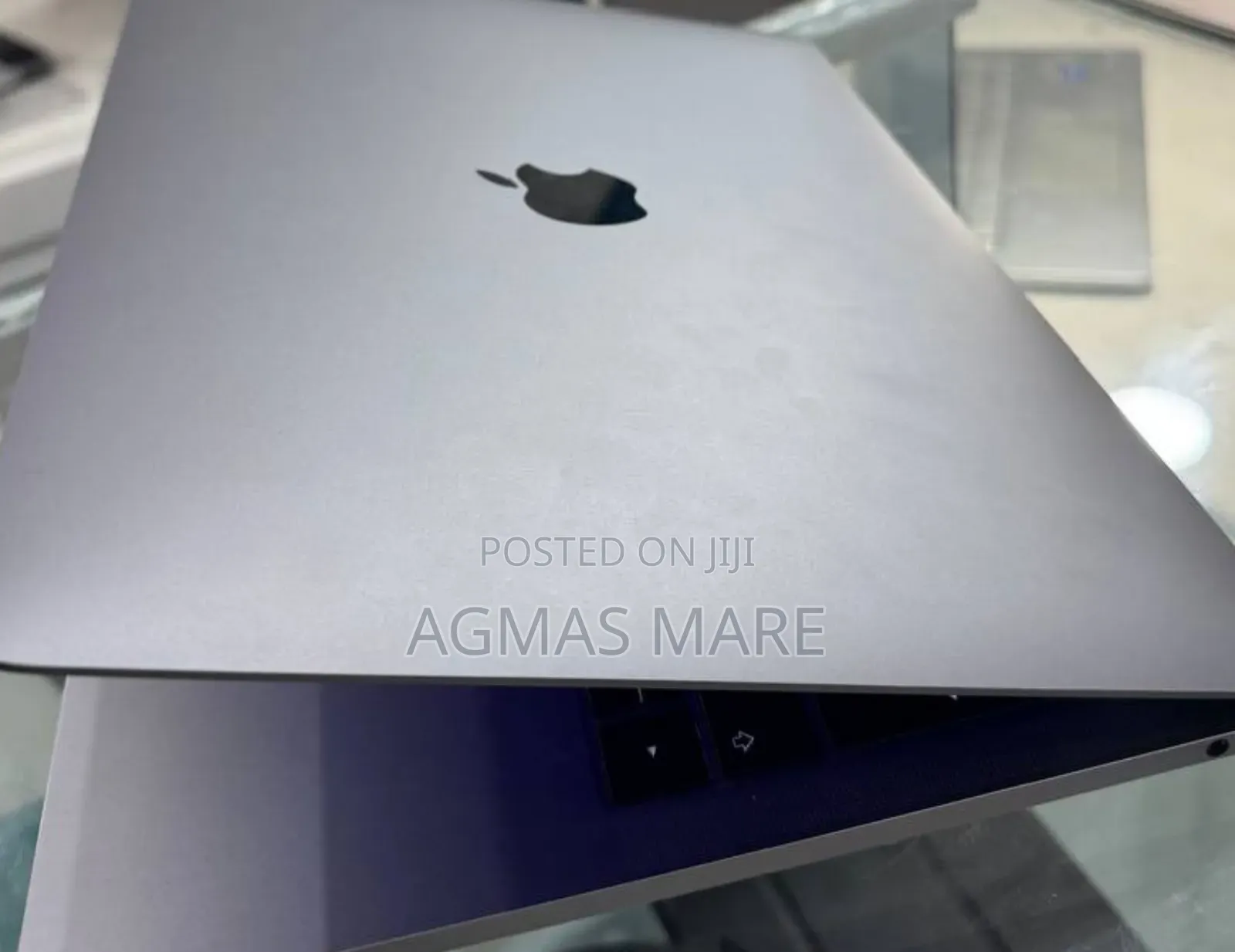 New Laptop Apple MacBook Pro 2017 8GB Intel Core I5 SSD 256GB