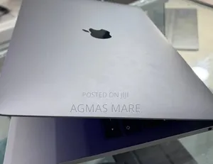 New Laptop Apple MacBook Pro 2017 8GB Intel Core I5 SSD 256GB