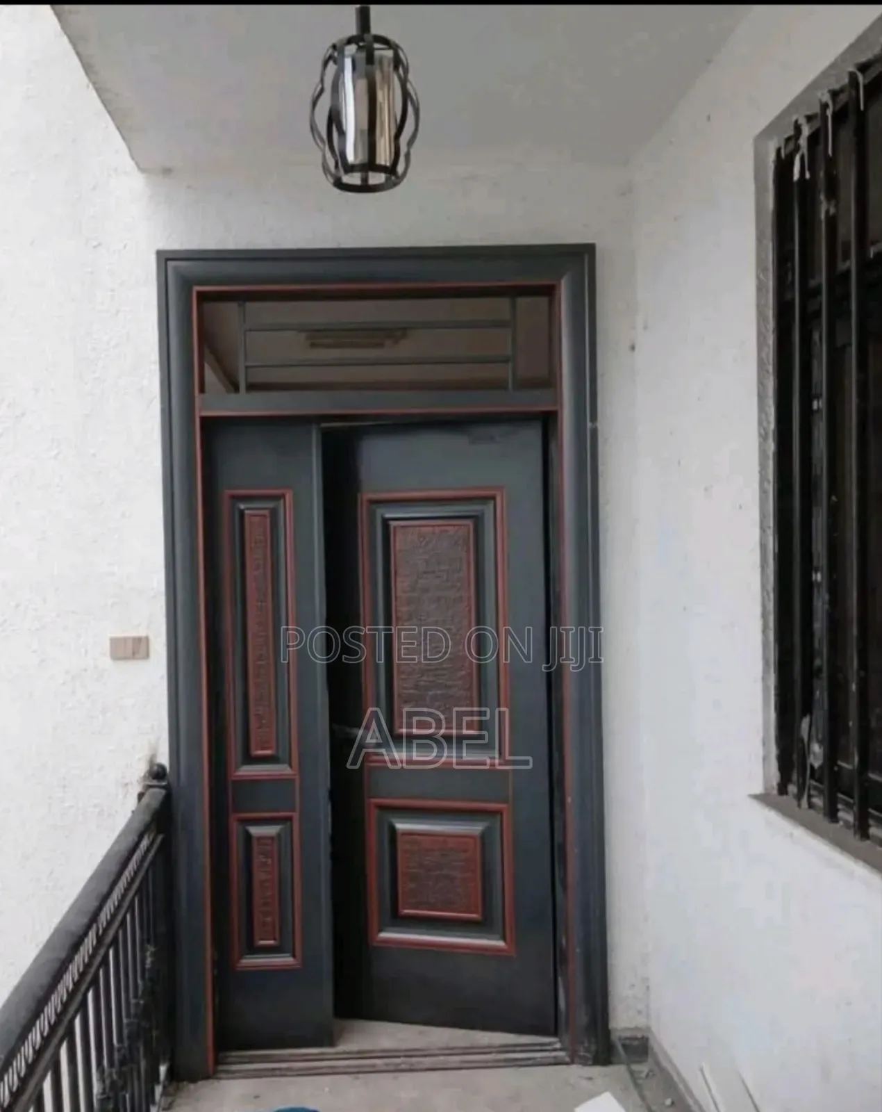 ለዘመናዊ ቤት ዘመናዊ በር አለን Victor