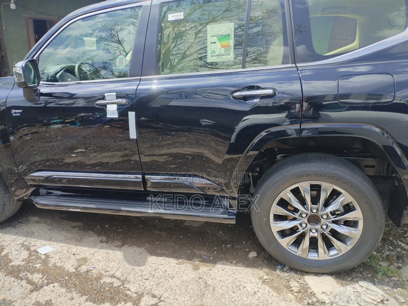 New Toyota Land Cruiser LC300 2025 White