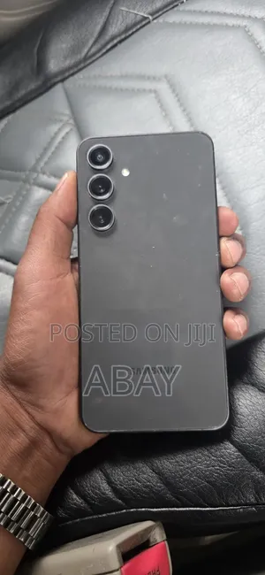 New Samsung Galaxy S24 FE 128 GB Blue