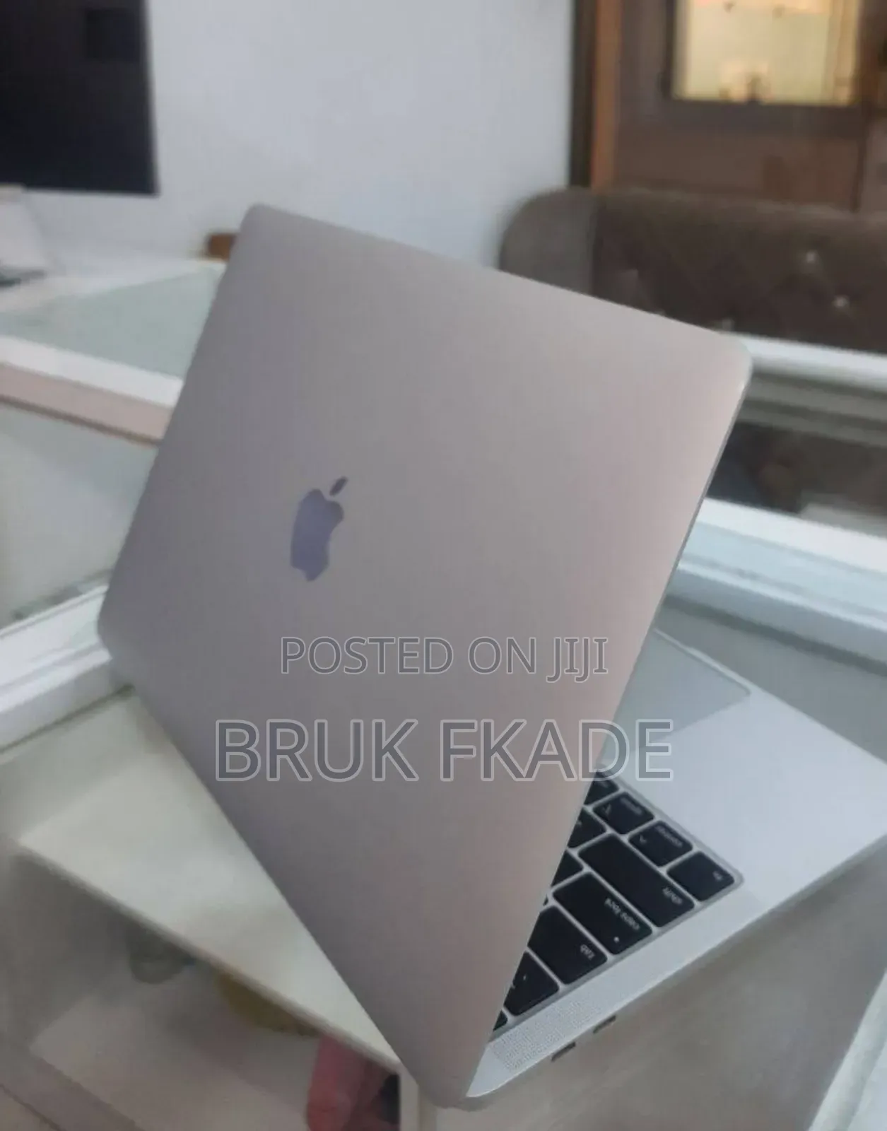 New Laptop Apple MacBook Air 2020 M1 8GB Intel Core I5 SSD 256GB