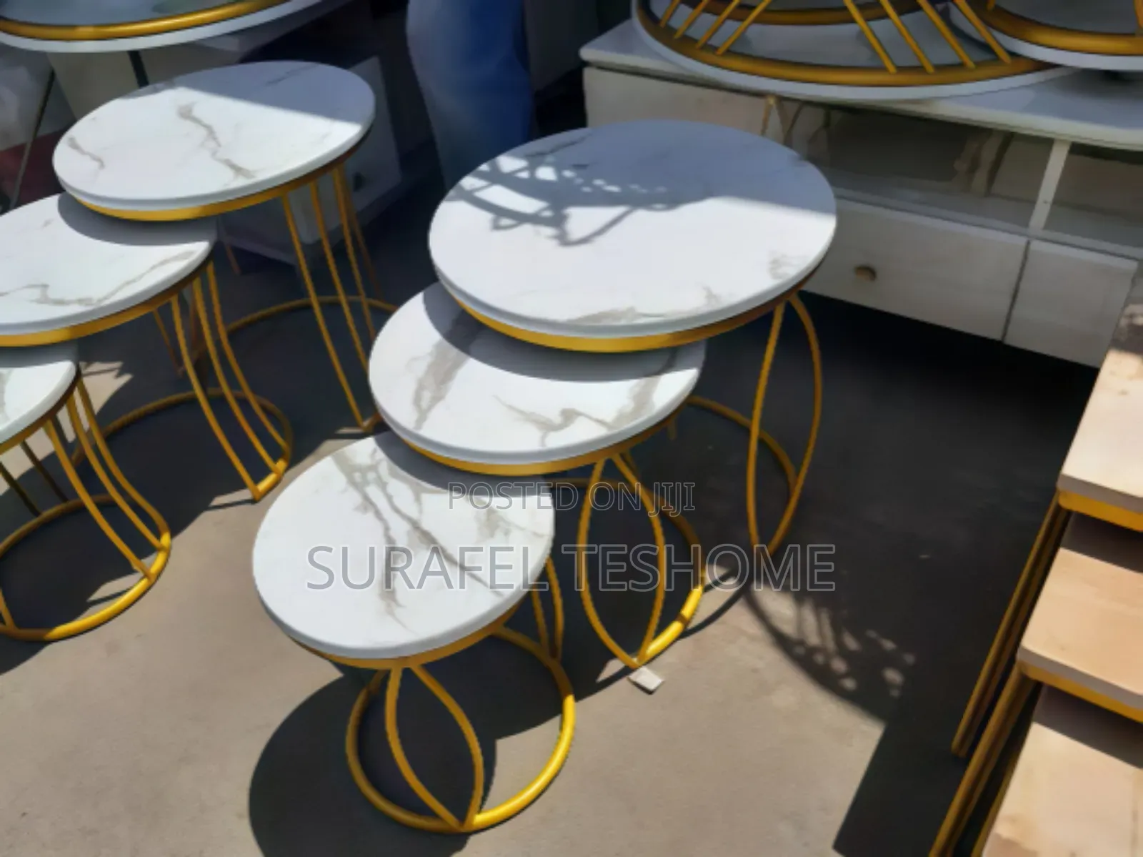 ምርጥ ኮፊ ቴብሎች – Epoxy-Made Coffee Tables