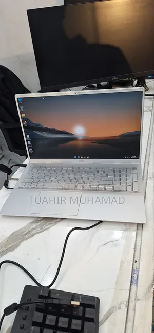 New Laptop Dell Inspiron 15 16GB Intel Core I7 SSD 512GB