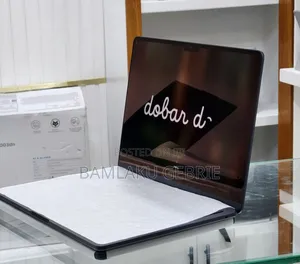 New Laptop Apple MacBook Air 2025 M4 13-Inch 16GB Apple M4 SSD 256GB