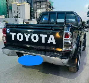 Toyota Hilux 2.5 D-4D Double Cab 2008 Black