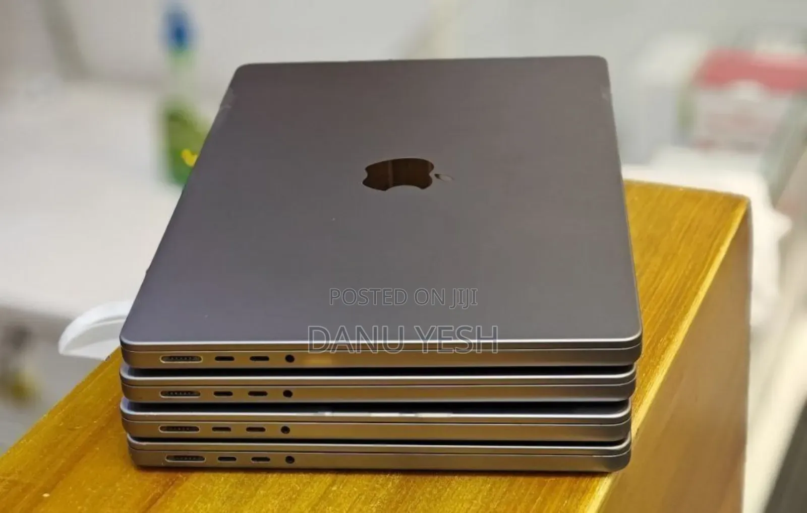 New Laptop Apple MacBook Pro 32GB Apple M1 Pro SSD 512GB