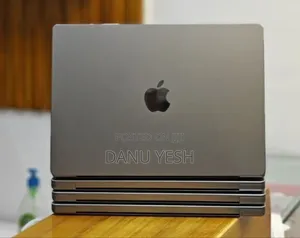 New Laptop Apple MacBook Pro 32GB Apple M1 Pro SSD 512GB