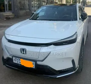 Honda e:NS1 68.8 kWh FWD 2022 White
