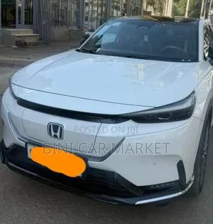 Honda e:NS1 68.8 kWh FWD 2022 White