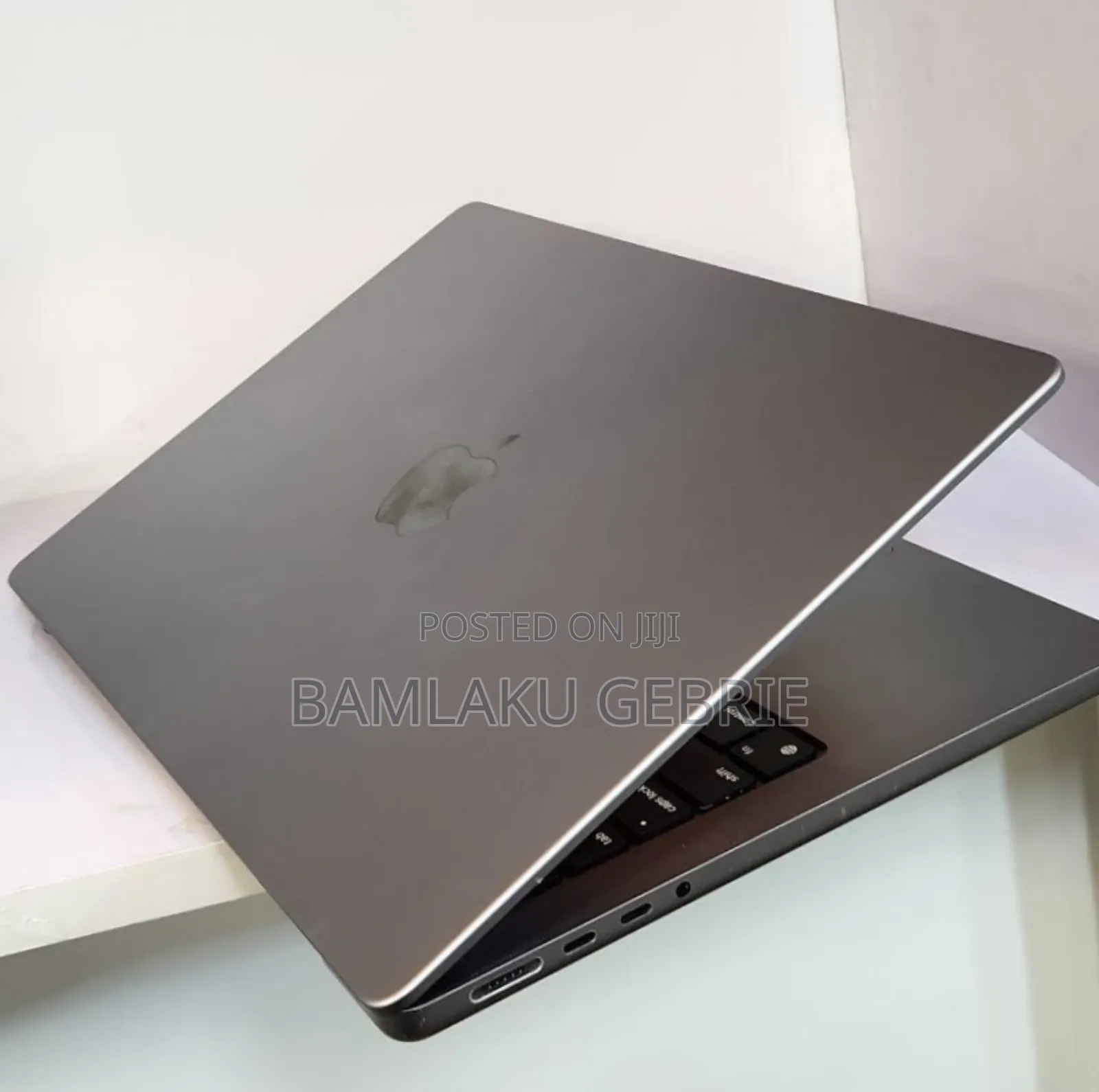 New Laptop Apple MacBook Pro M1 16GB Apple M1 Pro SSD 512GB