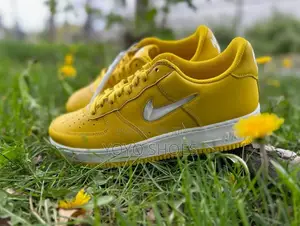 Nike Air Force 1low Jewel Yellow Fashion Sneaker