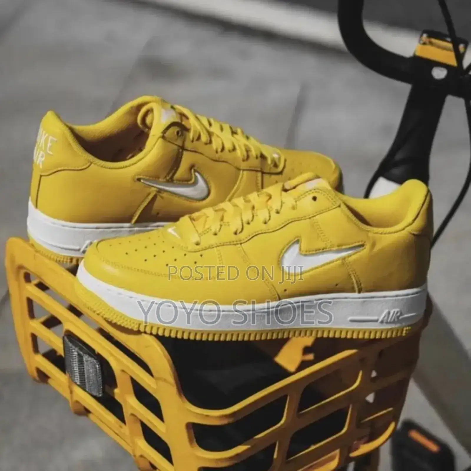 Nike Air Force 1low Jewel Yellow Fashion Sneaker