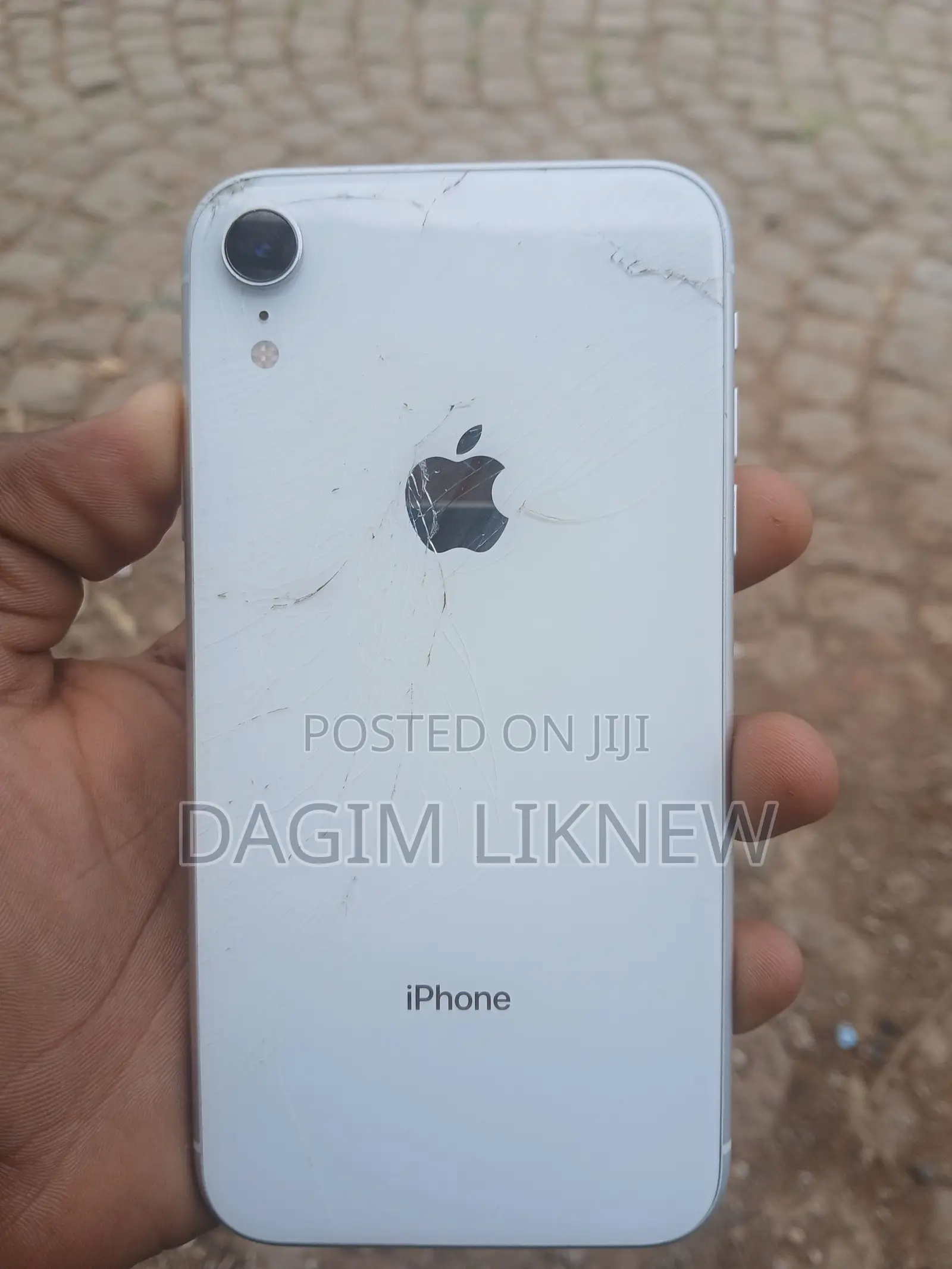 Apple XR 64 GB White