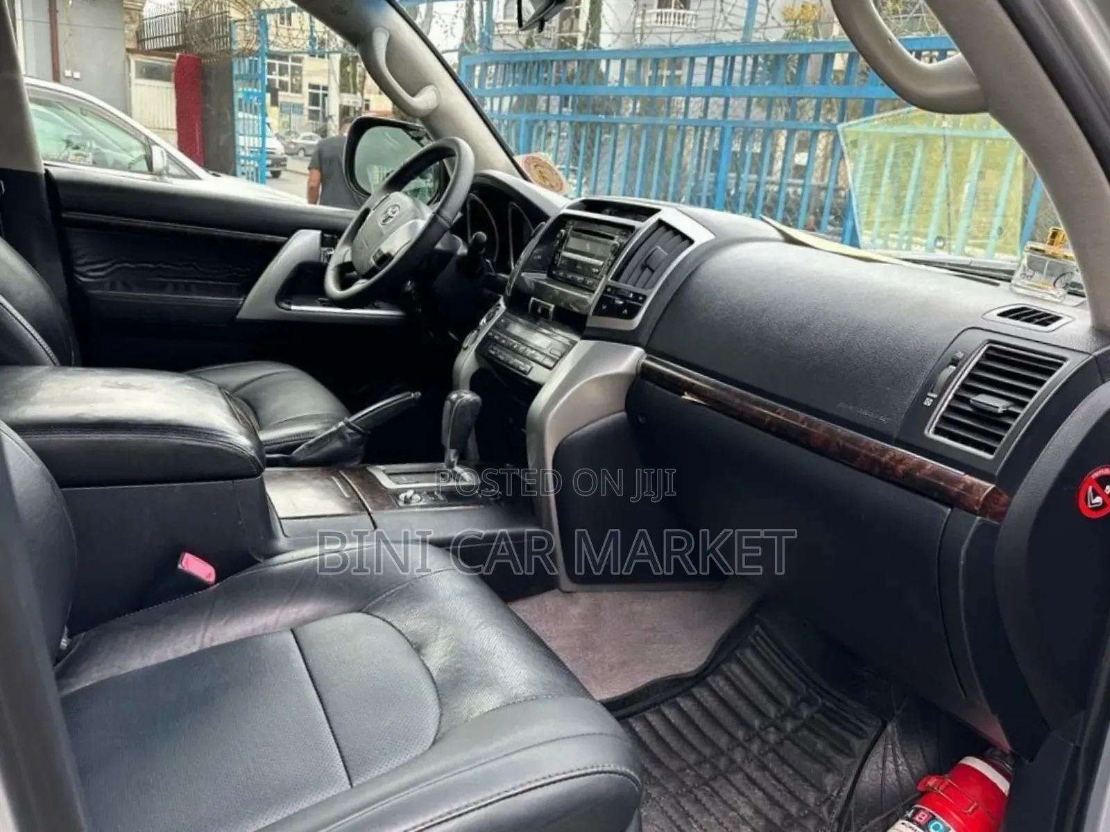 Toyota Land Cruiser 2014 Silver