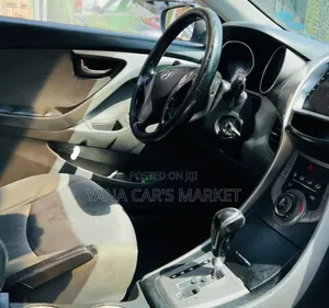 Hyundai Elantra 2013 Silver