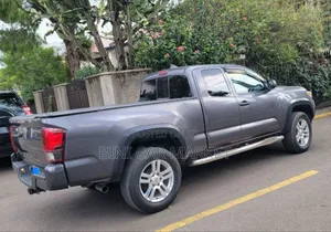 Toyota Tacoma 2019 Gray
