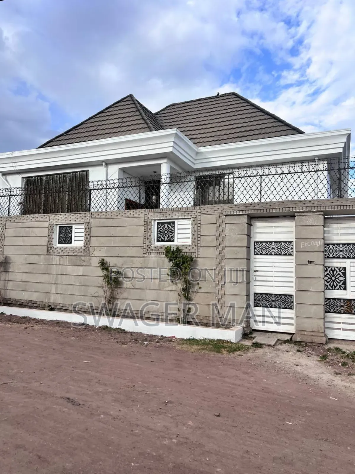 Furnished 5bdrm Villa in Tafo Ccd Area, Yeka for sale