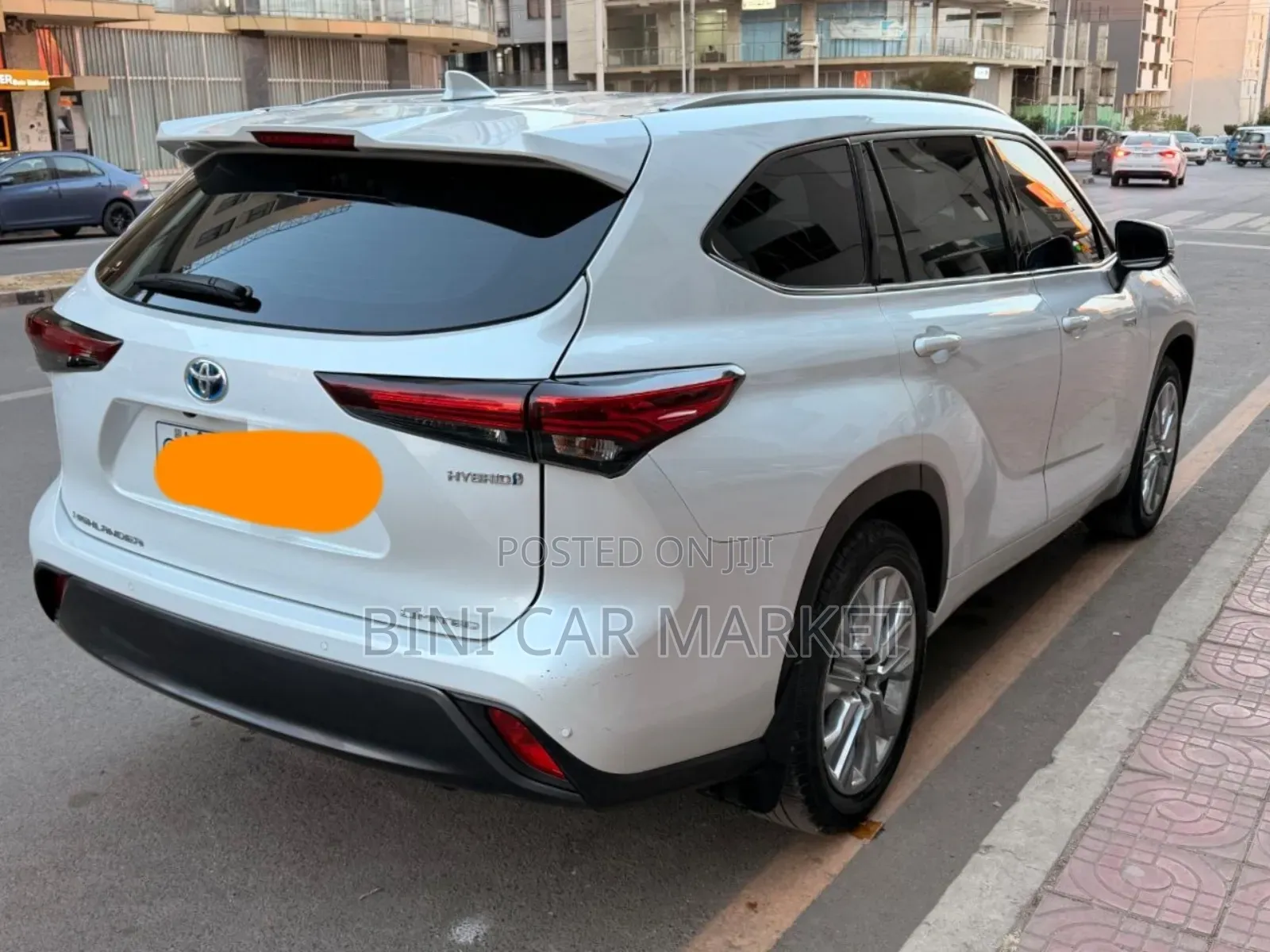 Toyota Highlander Hybrid Limited 2023 White