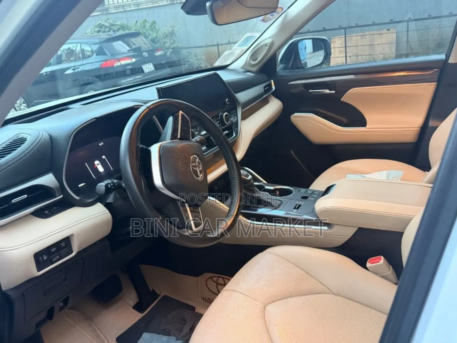 Toyota Highlander Hybrid Limited 2023 White