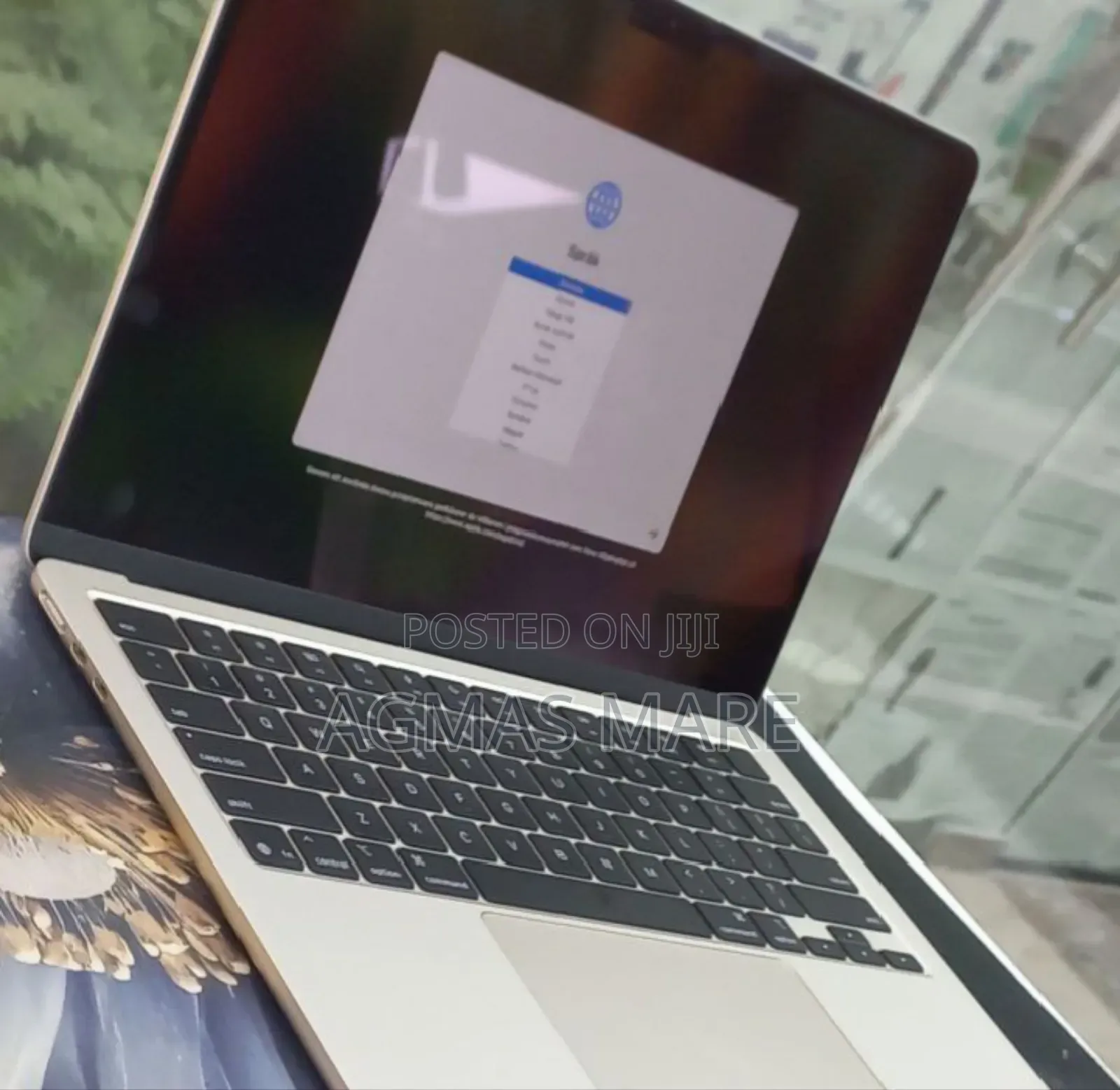 New Laptop Apple MacBook Air 2025 M4 15-Inch 16GB Apple M4 SSD 256GB