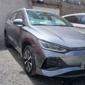 New BYD E2 43 kWh 94 hp FWD 2025 Gray