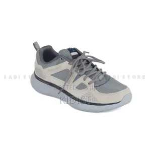 Skechers “Quantum Flex”