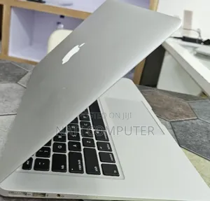 New Laptop Apple MacBook Air 2017 8GB Intel Core I5 SSD 256GB