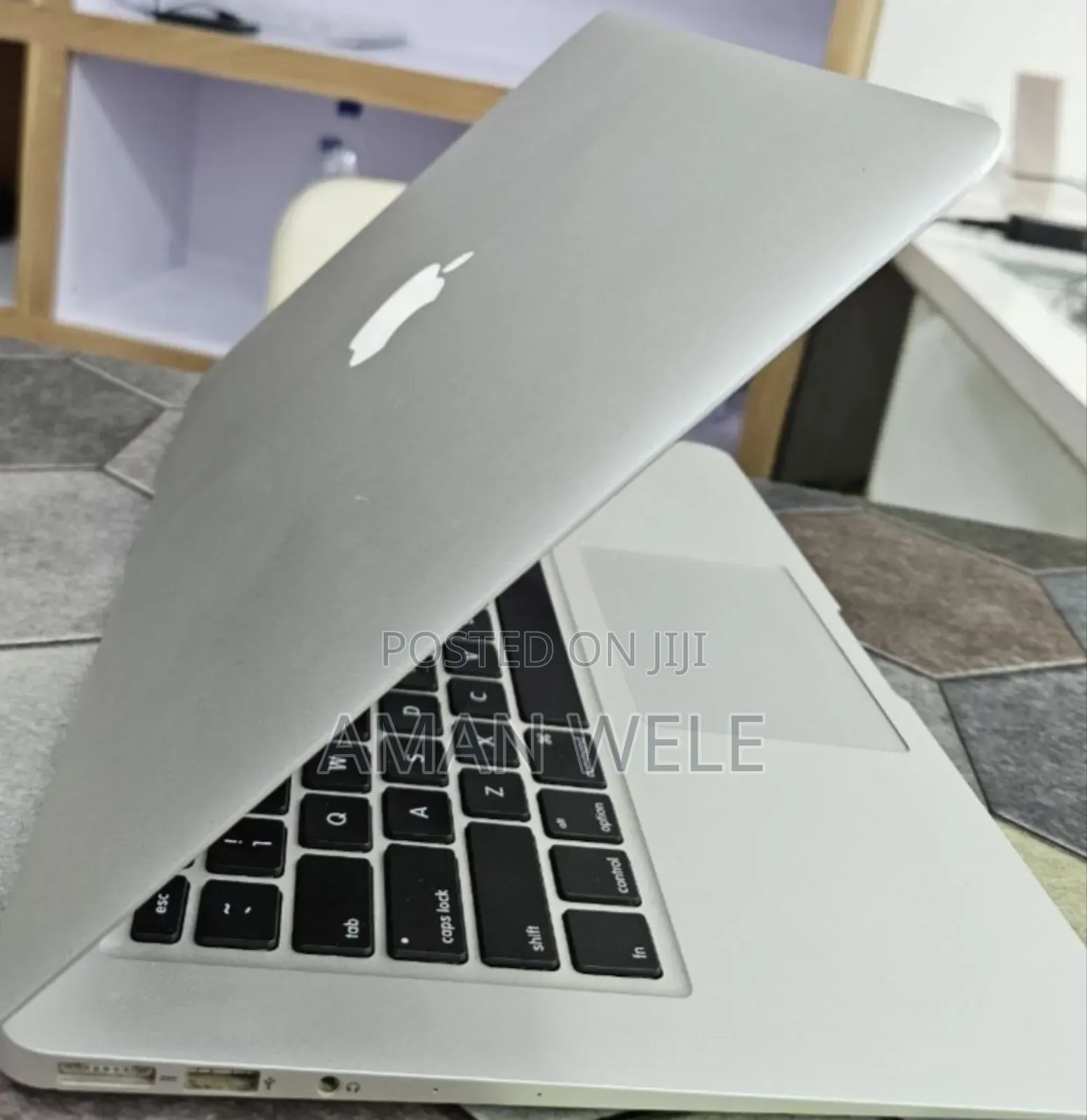 New Laptop Apple MacBook Air 2017 8GB Intel Core I5 SSD 256GB