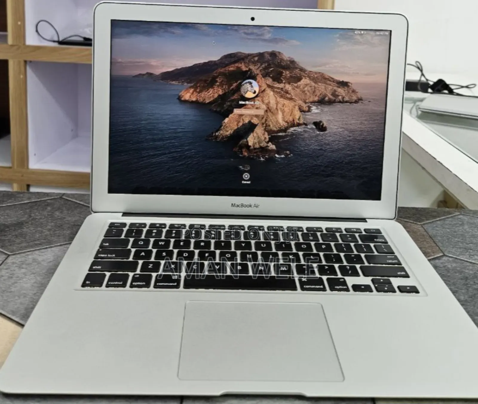 New Laptop Apple MacBook Air 2017 8GB Intel Core I5 SSD 256GB