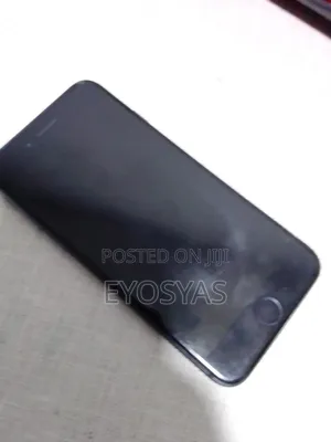 Apple iPhone 8 64 GB Black