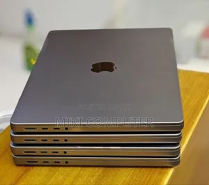 New Laptop Apple MacBook Pro M1 32GB Intel SSD 512GB