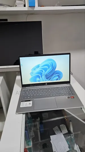 New Laptop HP Stream Notebook 16GB AMD Ryzen 5 SSD 256GB