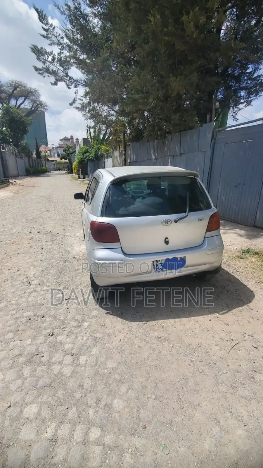 Toyota Vitz 2002 Silver