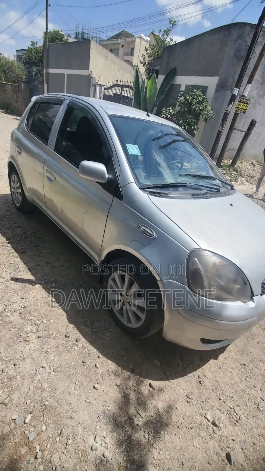 Toyota Vitz 2002 Silver