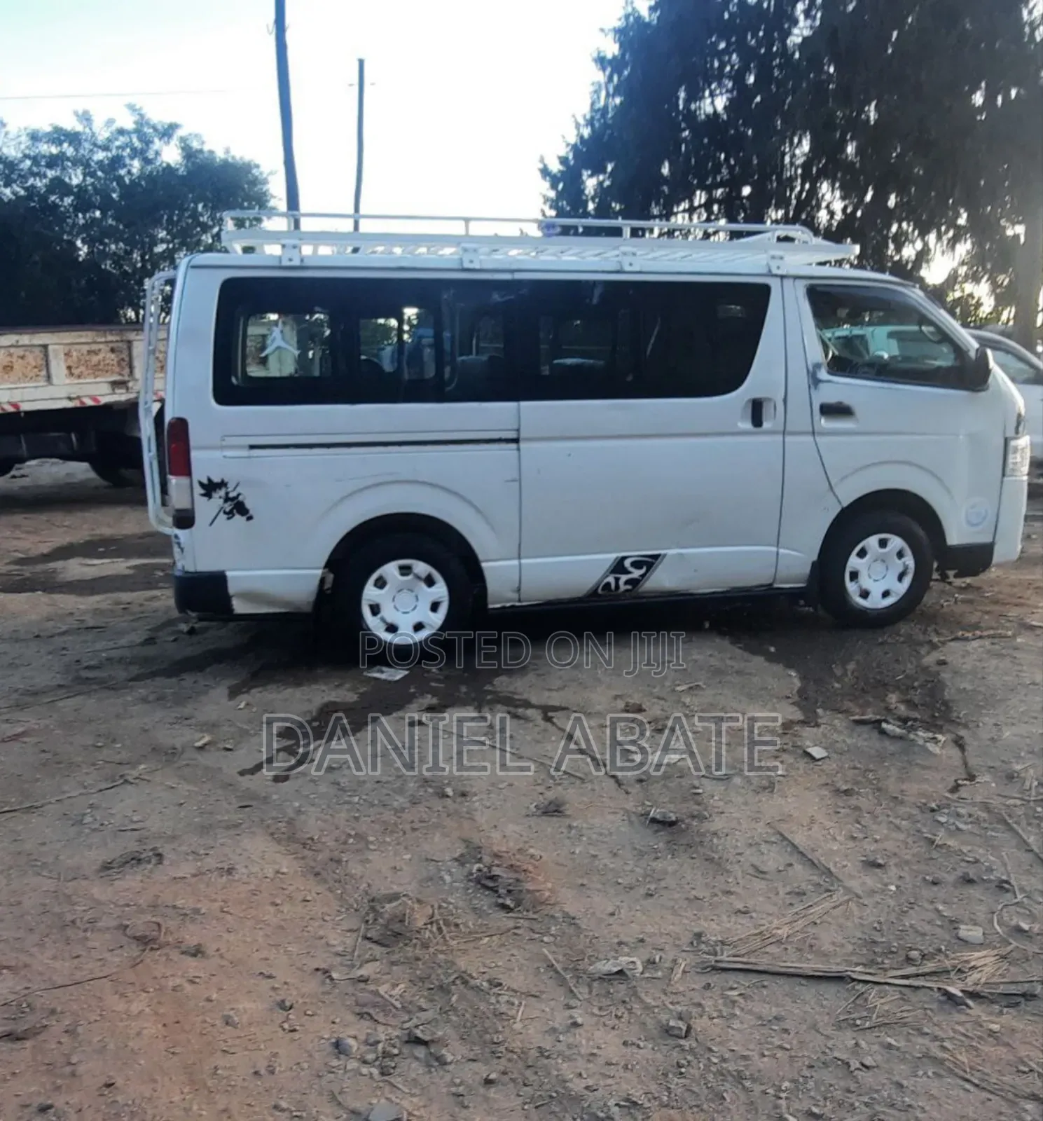 Toyota HiAce 2007 White