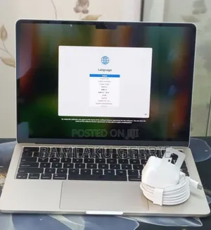 New Laptop Apple MacBook Air 2025 M4 13-Inch 16GB Apple M4 SSD 256GB