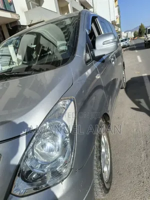 Hyundai H1 2015 Silver