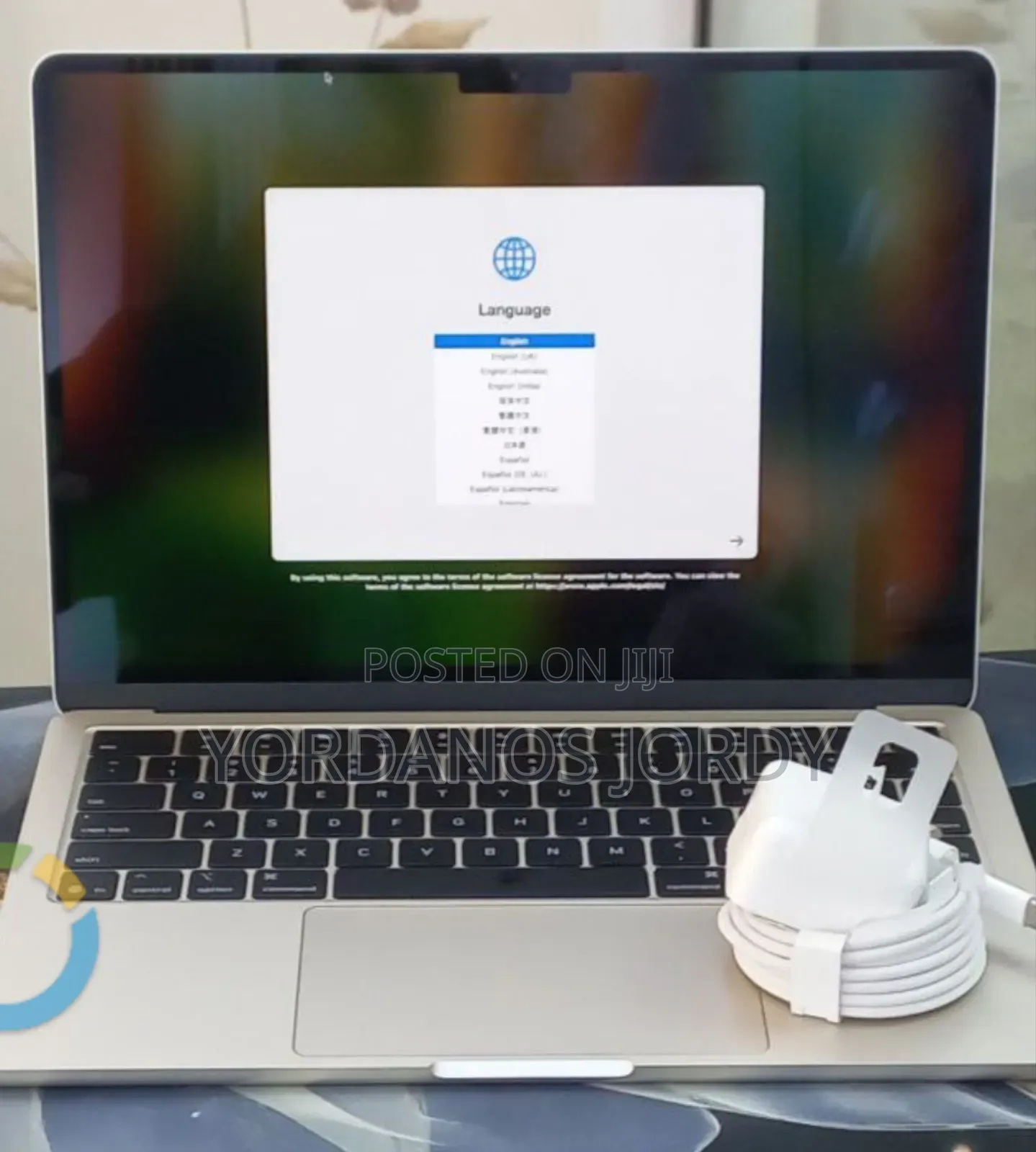 New Laptop Apple MacBook Air 2025 M4 13-Inch 16GB Apple M4 SSD 256GB