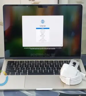 New Laptop Apple MacBook Air 2025 M4 13-Inch 16GB Apple M4 SSD 256GB